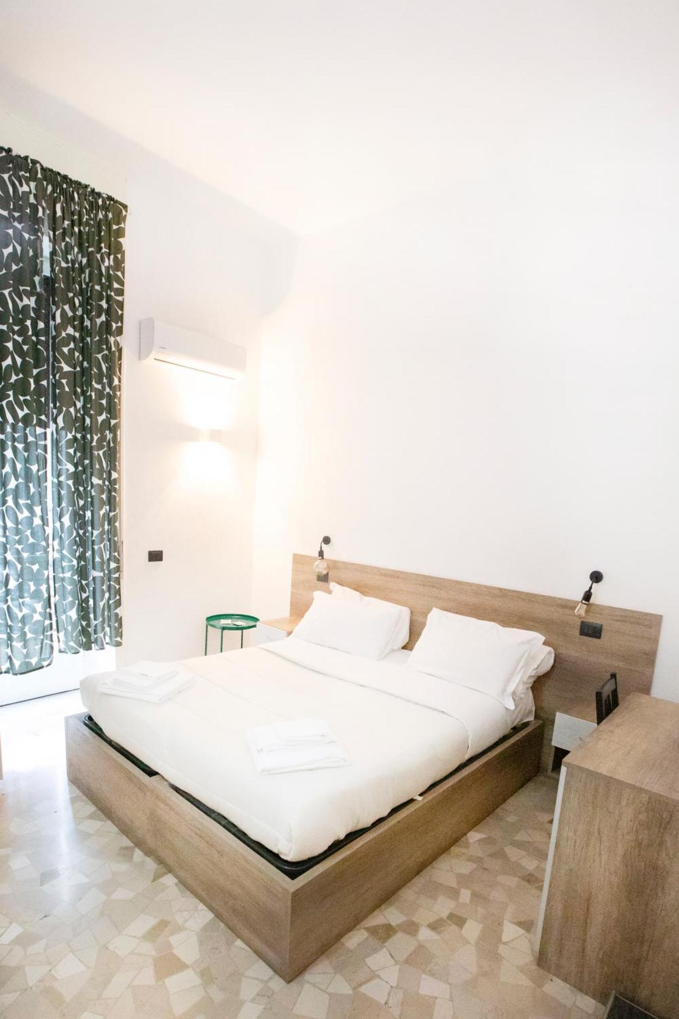 Hall Inn B&B In Chiostro Naples Exterior photo